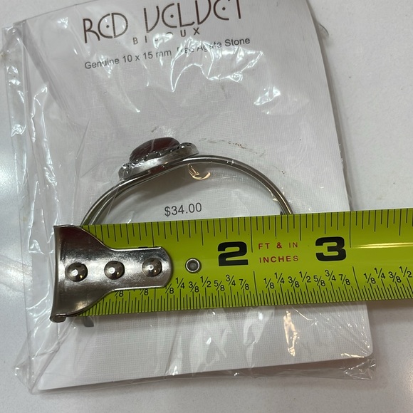 •NWT• RED VELVET BIJOUX // cuff bracelet // red agate stone // peace gemstone - Picture 8 of 10